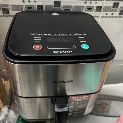 Nồi chiên không dầu Sharp KF-AF70EV-ST dung tích 7 Lít, Công suất 1600W chống dính - Hàng chính hãng
