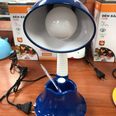 Đèn Bàn Comet CT413