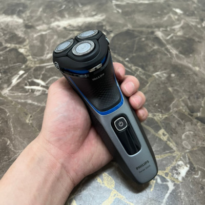 Máy cạo râu khô và ướt cao cấp, thương hiệu Hà Lan Philips S3206/09 Series 3000 - Chức năng: Cạo râu, tỉa tóc mai, ria mép - HÀNG NHẬP KHẨU