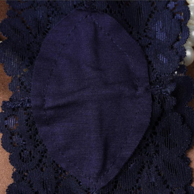 Quần lót ren nữ lọt khe mỏng khiêu gợi màu đen