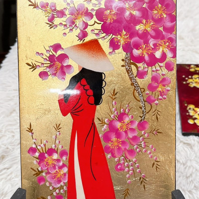 Tranh sơn mài cô gái áo dài dát vàng , hàng xuất khẩu