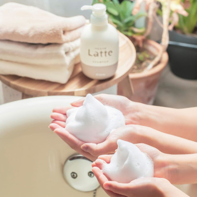 Dầu Xả Phục Hồi Tóc Hư Tổn Dành Cho Cả Gia Đình Ma & Me Kracie Ma & Me Latte Damage Repair Conditioner 490g