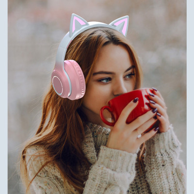 Tai Nghe Chụp Tai Bluetooth Không Dây Gaming, Tai Nghe Mèo Bluetooth Chụp Tai Có Mic Đàm Thoại Tiện Lợi, Tai Nghe Bluetooth Có Đèn LED , Pin Cực Khỏe Bluetooth 5.1 Cao Cấp - Hàng Chính Hãng Besti