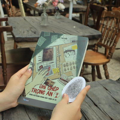 Sách - Ghi Chép Trọng Án - Tập 2 - Ranh Giới Mong Manh Giữa Thiện Và Ác - Tặng Kèm Bookmark + Postcard