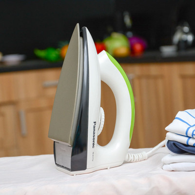 Bàn Ủi Khô Panasonic NI-317TXRA – Xanh Lá - Hàng chính hãng