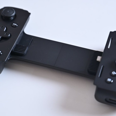 [Mới, hàng chính hãng] Tay cầm điện thoại Razer Kishi V2-Gaming Controller for iPhone