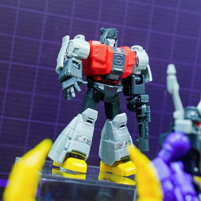 Đồ Chơi Lắp Ráp Mô Hình Transformers GV08 - One Shall Fall - Blokees ET39 (Mẫu Sản Phẩm Bên Trong Là Ngẫu Nhiên)