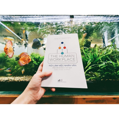 Sách - Nơi làm việc nhân văn