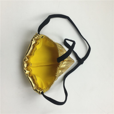 Quần lót nam chữ U lồi