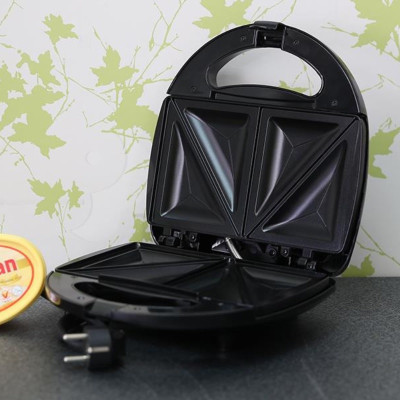 Kẹp Nướng Điện Sandwich, Kẹp Nướng Bánh Mì Hot Dog Tiross TS514 Chống Dính, Công Suất 750W, Thương Hiệu Ba Lan - Hàng chính hãng