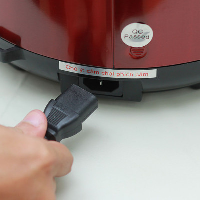 Nồi Áp Suất Đa Năng Sunhouse DNDSHD1552 - 5L (Đỏ Đen) - Hàng chính hãng