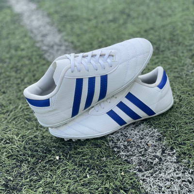 Giày đá banh,giày đá bóng sân cỏ nhân tạo đã khâu đế 3 sọc màu trắng