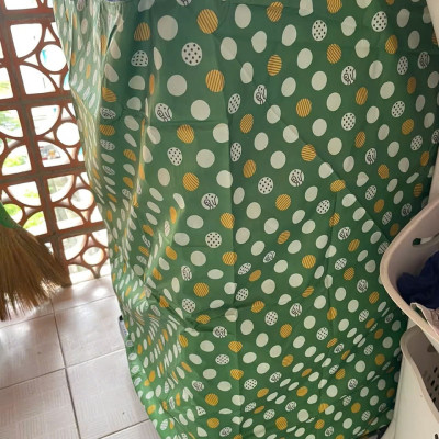 Áo phủ  máy giặt cửa trên  cho máy từ  9 -  10 kg  , vải dù siêu bền ,  thoáng khí  , chống nước  , chống bụi tốt   bảo vệ máy  khỏi mưa nắng khi để ban công giao màu ngẫu nhiên