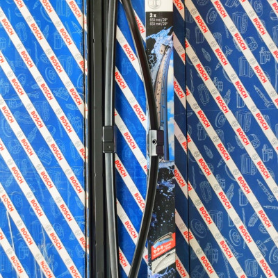 BỘ GẠT MƯA BOSCH AEROTWIN EURO SET PORSCHE CAYENNE (2011-2017) VW TOUAREG (2014-2018) - 26X26 (7079)