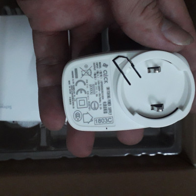 Bộ kết nối trung tâm U30IPGWZB Ulti Zigbee Schneider