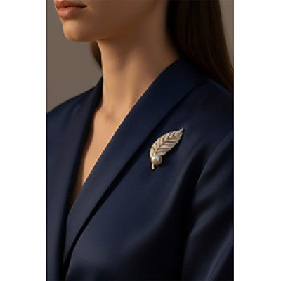 Trâm Cài Áo Vest, Áo Dài Đính Ngọc Trai Baroque Hình Lông Vũ thời trang thiết kế Hity ACC404