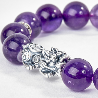 Vòng Tay Đá Thạch Anh Tím Phối Charm Tỳ Hưu Bạc Ngọc Quý Gemstones