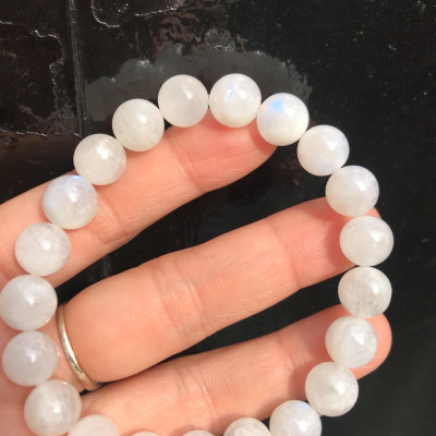 VÒNG TAY NỮ SIZE  9LY5 ĐÁ ÁNH TRĂNG TRẮNG TỰ NHIÊN MỆNH KIM MỆNH THỦY