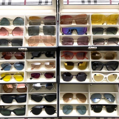 Hộp Đựng Mắt Kính 3 Tầng Đựng 18 Kính SAIKE SAIKE S318 Bọc Da Carbon Màu Đen