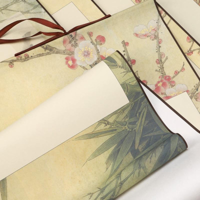 Liễn giấy bồi trục treo in viền hoa dùng để viết thư pháp