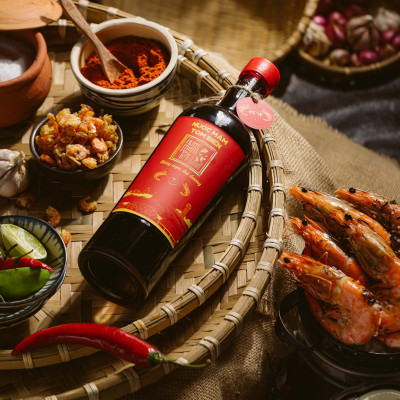 Đặc Sản Phan Thiết - Nước Mắm Tĩn Tôm Biển Độ Đạm 45N Tự Nhiên Chai 500Ml Hồng Ngọc Đại Dương Nước Mắm Nguyên Chất Truyền Thống Sạch Cốt Nhĩ Đặc Biệt Từ Tôm Biển Tươi Không Chất Bảo Quản.