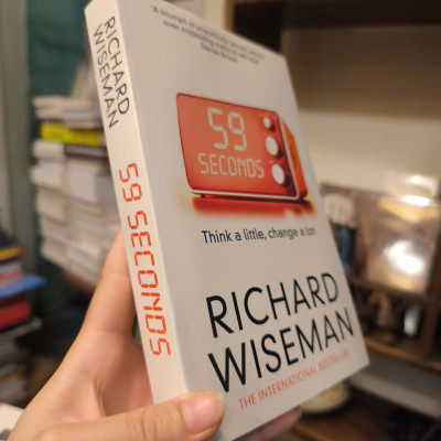 Sách - 59 Seconds: Think a Little, Change a Lot by Richard Wiseman |  Psychology / Self Help Book