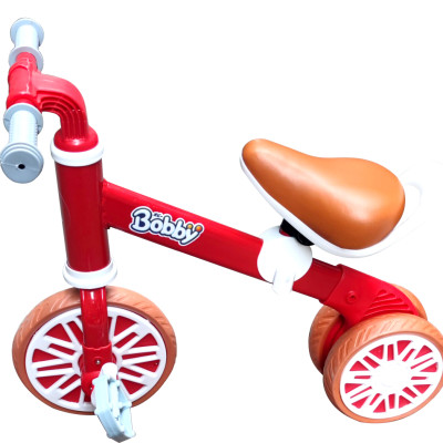 Xe Chòi Chân Cho Bé - Hàng Khuyến Mãi Của Bobby Tặng Kèm Bàn Đạp 