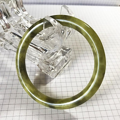 Vòng tay ngọc tự nhiên màu xanh cho mệnh Hỏa và Mộc hàng mới độc lạ vừa khai thác(Đá thật của VN)