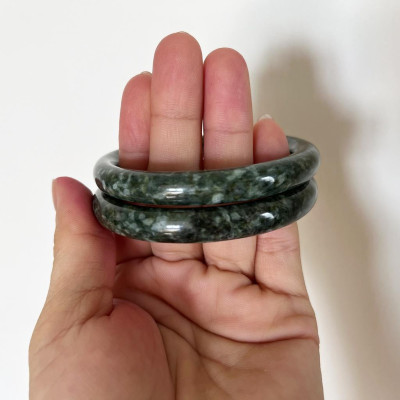 Vòng tay đá tự nhiên (ngọc thật) của Việt Nam nhiều size, nhiều màu cho mệnh Kim, Mộc, Thủy, Hỏa, Thổ