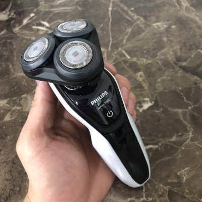 Máy cạo râu khô và ướt Philips S5080/03- hàng chính hãng 