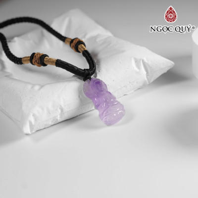 Mặt dây chuyền phật bà thạch anh tím 25x13mm mệnh hỏa. thổ - Ngọc Quý Gemstones