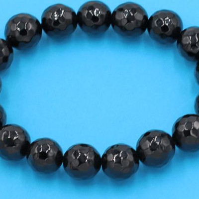 Chuỗi đeo tay - thạch anh đen cắt giác 10 ly 17 hạt - hợp mệnh Thủy, mệnh Mộc