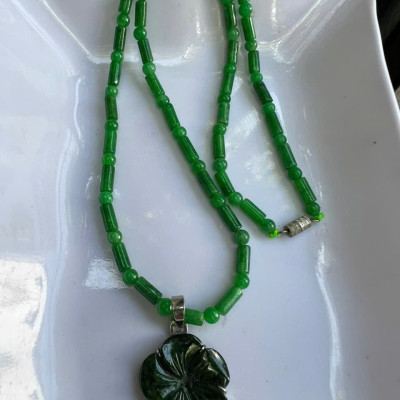 Bộ Dây Chuyền Trang Sức Sợi Trúc Kiểu Xanh Phối Mặt Bông Hoa Mai Đá Cẩm Thạch Tự Nhiên Xanh Ngọc Tự Nhiên Đậm Đẹp Nữ đeo lên cổ đẹp sang quà tặng Mẹ tặng vợ người thân ý nghĩa ạ