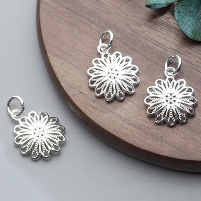 Combo 3 cái charm bạc mặt hình hoa cúc treo - Ngọc Quý Gemstones