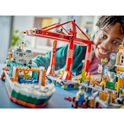 Đồ Chơi Lắp Ráp Hệ Thống Cảng Biển Và Tàu Chở Hàng LEGO CITY 60422 (1226 chi tiết)