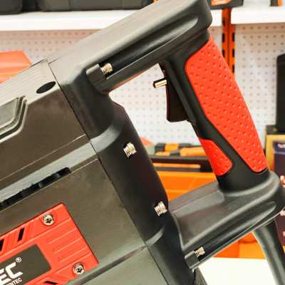 Máy đục bê tông cỡ lớn Kyntec Kynko KT11 chính hãng PH65