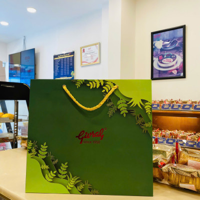 [HSD: 24/10/2025] Hộp 4 Bánh Trung Thu Givral Tết Đoàn Viên 5 (150gr)