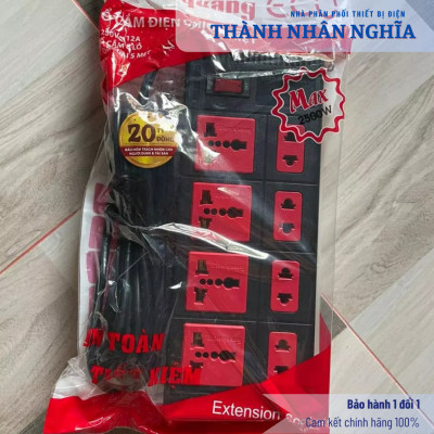 Ổ cắm Điện Quang ECO ĐQ ESK 8ECO (8 Lỗ hỗn hợp)