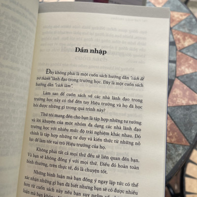 TRÍ TUỆ HIỆU TRƯỞNG: Những lời khuyên thiết yếu cho các nhà lãnh đạo trường học – Denry Machin – Thanh Minh dịch – Times Book - NXB Dân Trí 