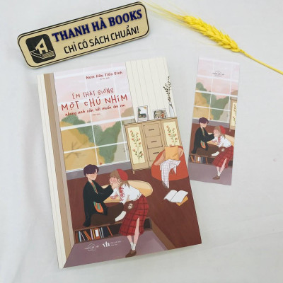 Sách - Em Thật Giống Một Chú Nhím, Nhưng Anh Vẫn Rất Muốn Ôm Em (Kèm Bookmark)