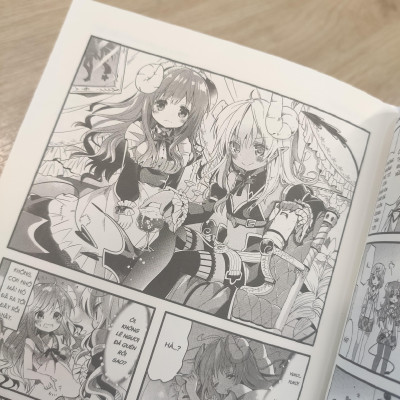 Nàng Quỷ Nơi Góc Phố - Tập 1 - Tặng Kèm Postcard