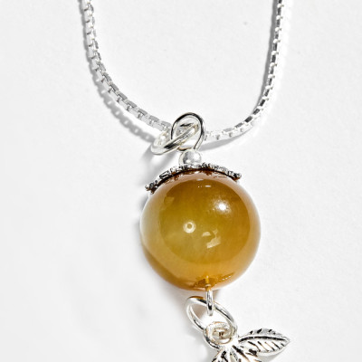 Dây Chuyền Mặt Đá Mắt Hổ Vàng Tươi Phối 3 Lá Bạc Ngọc Quý Gemstones