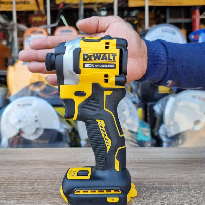 MÁY VẶN VÍT PIN CẦM TAY 20V 208NM DEWALT DCF850P1- HÀNG CHÍNH HÃNG