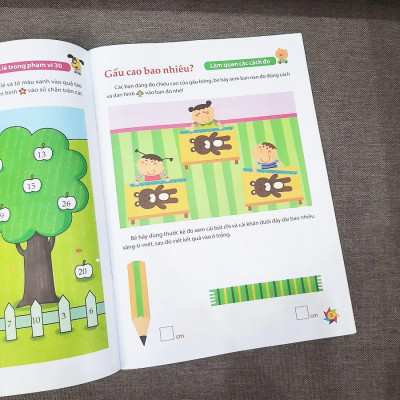 Sách: Dạo Chơi Cùng Toán Học - Trò Chơi Dán Giấy (5-6 tuổi)