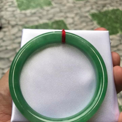 Vòng Cẩm Thạch Xanh Lý Đẹp 59mm x 8mm  nữ mạng Mộc mạng Hỏa  57kg - 69kg đeo ạ