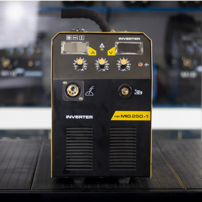 Máy hàn MIG Hồng Ký Master 250 Ampe 220V - HKMIG250-1