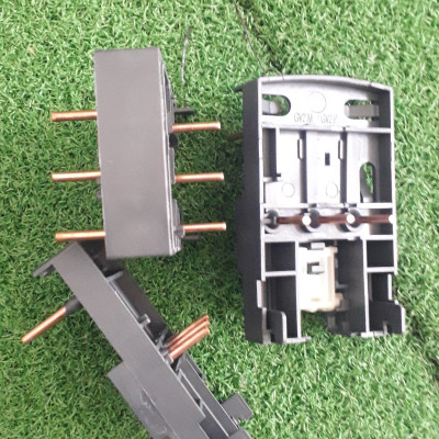 Phụ kiện kết nối GV2AF3 Schneider dùng cho GV2
