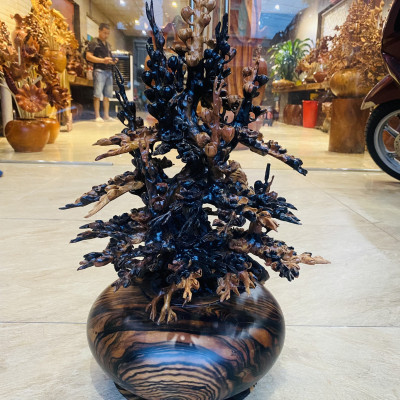 Bình hoa mai lan phú quý trang trí phong thủy hút tài lộc bằng gỗ mun hoa kt cao 56×38×28cm