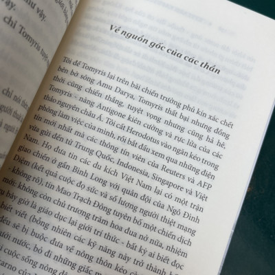 DU HÀNH CÙNG HERODOTUS - Ryszard Kapuscinski - Nguyễn Thái Linh dịch – Nhã Nam – bìa mềm