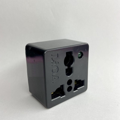 Phích Cắm Điện LIOA Chuyển Từ 3 Chân Sang 2 Chân, Ổ Cắm Chuyển Đổi Đa Năng An Toàn, Nhỏ Gọn, Tiện Dụng Trong Gia Đình. TakyHome 8613